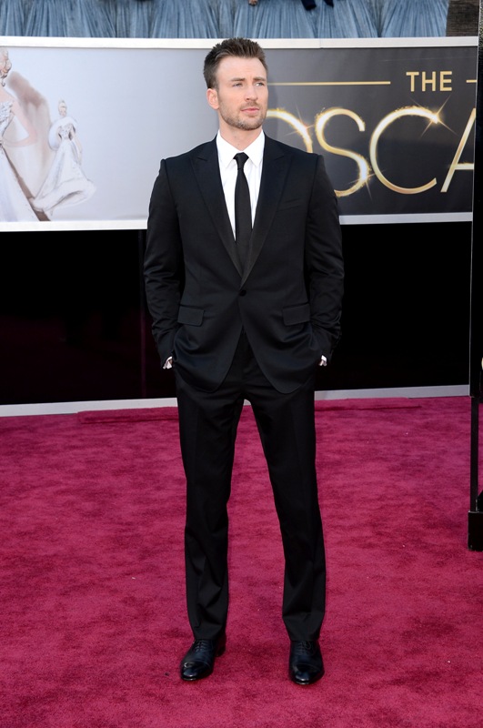 Chris Evans Takes Mother To The Oscars To Remind Him That The Oscars Are Speciallainey Gossip 3549